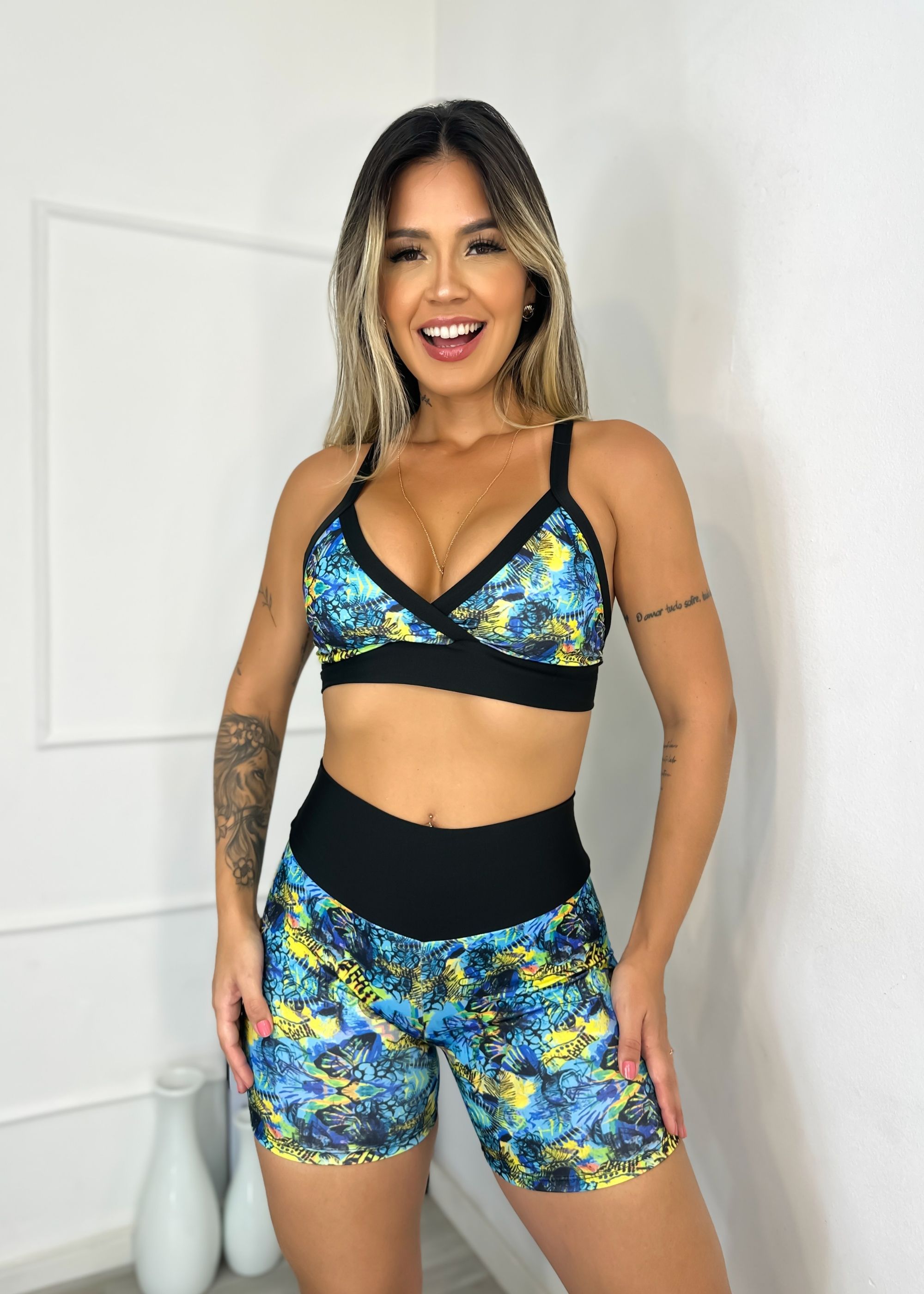 Conjunto Fitness Feminino Top E Short  Academia Treino